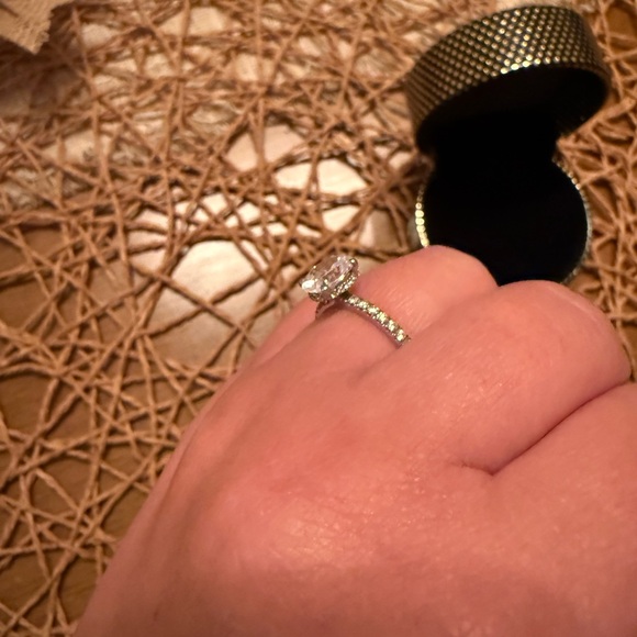 White gold 2ct moissanite engagement ring - Picture 6 of 9